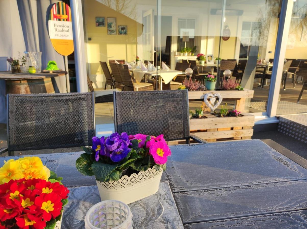 Hotel & Fruehstueckspension Raabtal Фелдбах Екстериор снимка