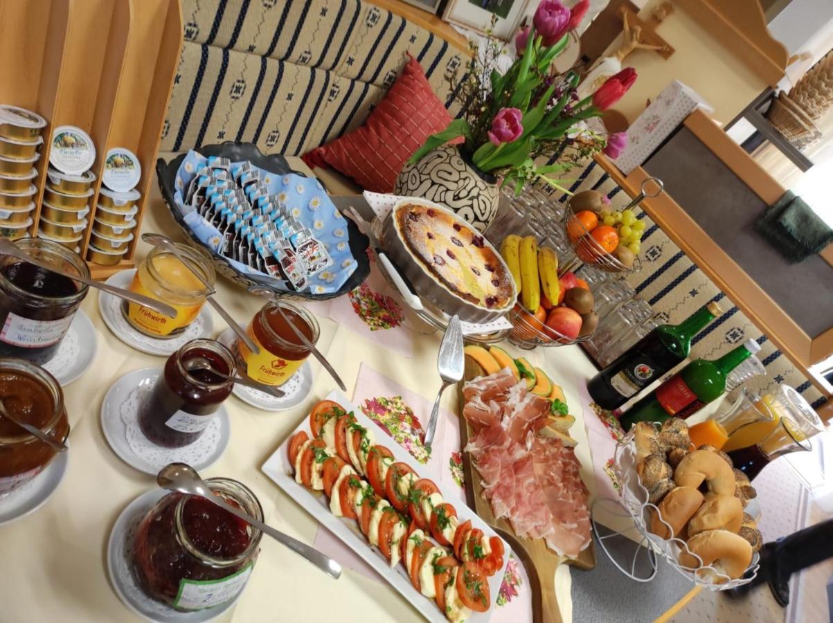 Hotel & Fruehstueckspension Raabtal Фелдбах Екстериор снимка