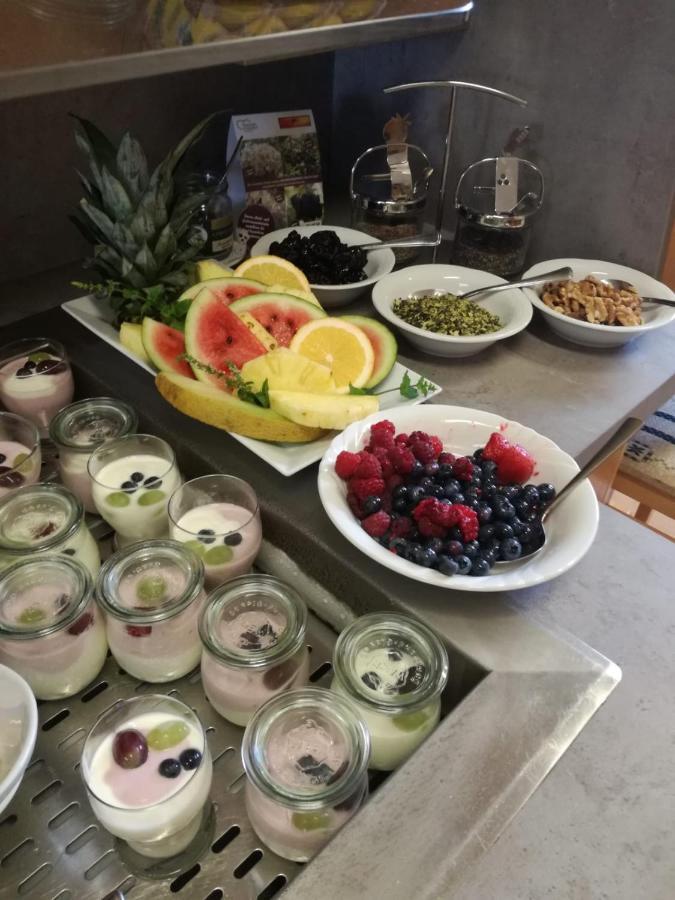 Hotel & Fruehstueckspension Raabtal Фелдбах Екстериор снимка